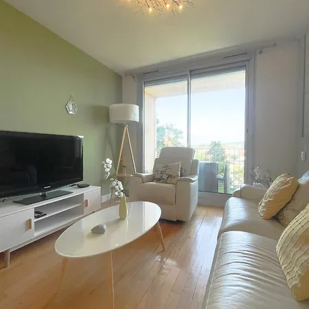 Spacieux Avec Balcon A En Bresse * בורג-אן-ברס