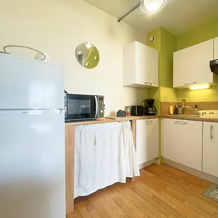 Spacieux Avec Balcon A En Bresse דירה *